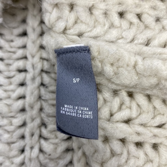 Aerie Chunky Knit Cream Tan Sweater Size Small - Picture 3 of 5